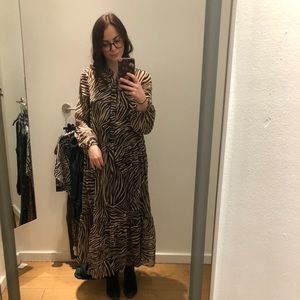 H&M ZEBRA DRESS